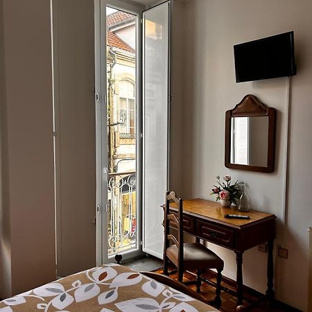 Bed and Breakfast Residencial Real - Antiga Rosas Вила-Реал Экстерьер фото