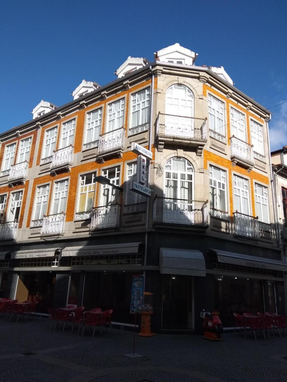 Bed and Breakfast Residencial Real - Antiga Rosas Вила-Реал Экстерьер фото